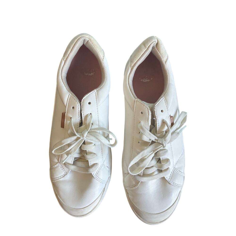 Dr. Scholl's Women's Time Off White Sneakers Size 8.5M Faux Leather